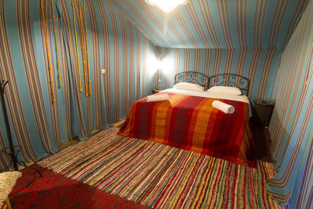 Auberge Sahara Garden Lac Yasmins Habitación foto